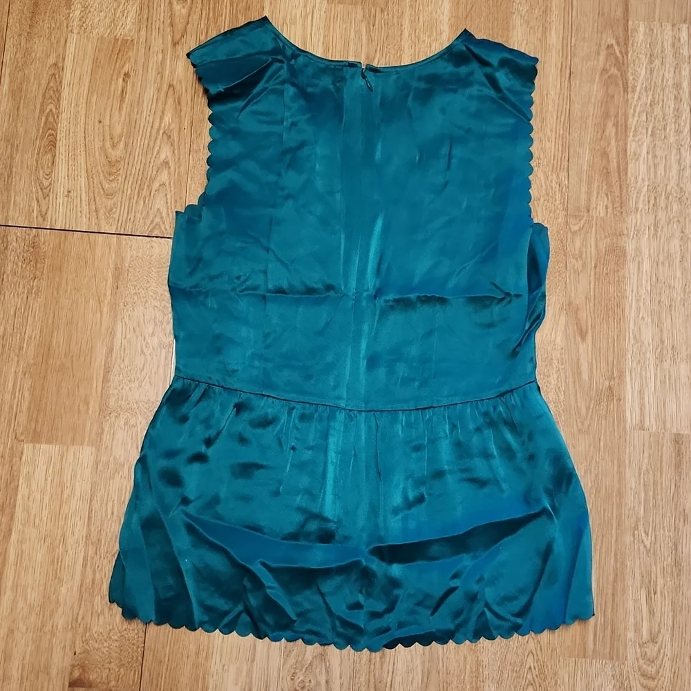 Madewell green silk peplum tank sz small